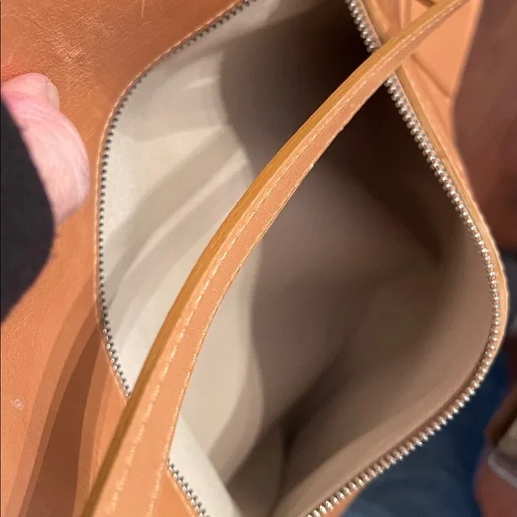 SHINOLA Detroit Large Leather Tote Bag - Picture 16 of 17